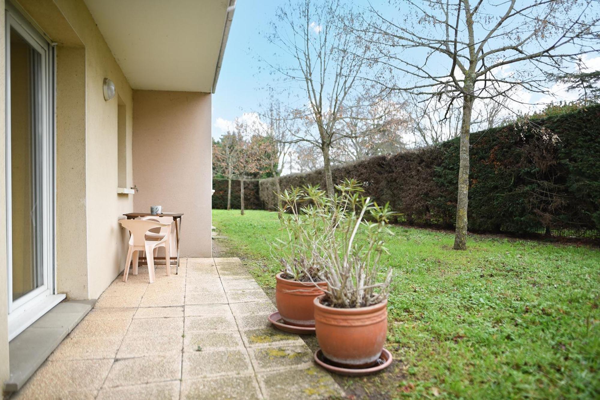 Le Tamaris, Calme Avec Terrasse